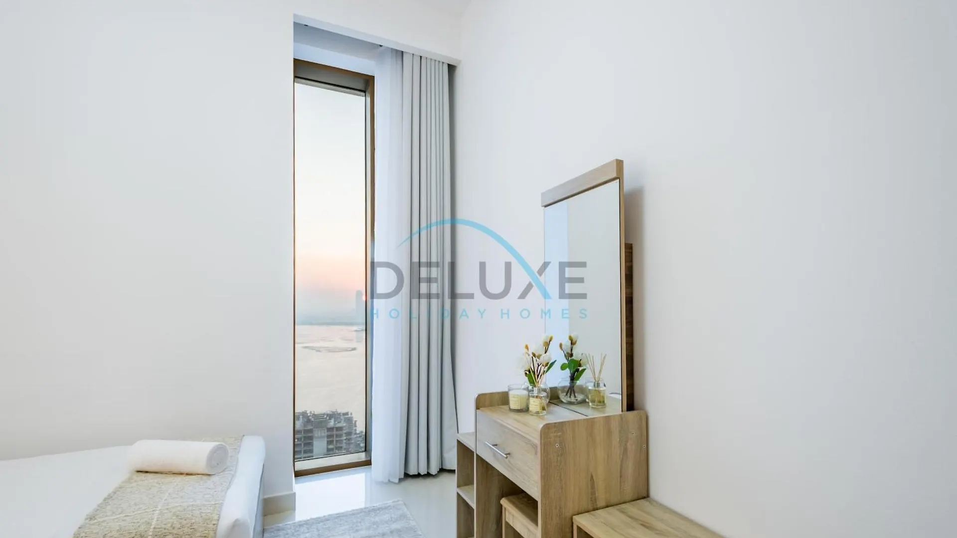 Appealing 3Br At 17 Icon Bay Dubai Creek Harbour By Deluxe Holiday Homes 0*,